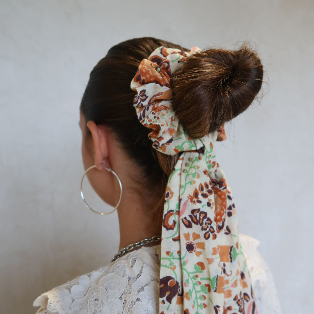 Sannah Scrunchie with Tie