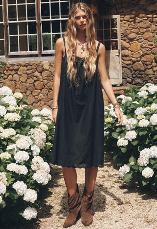vintage-petticoat-midi-dress